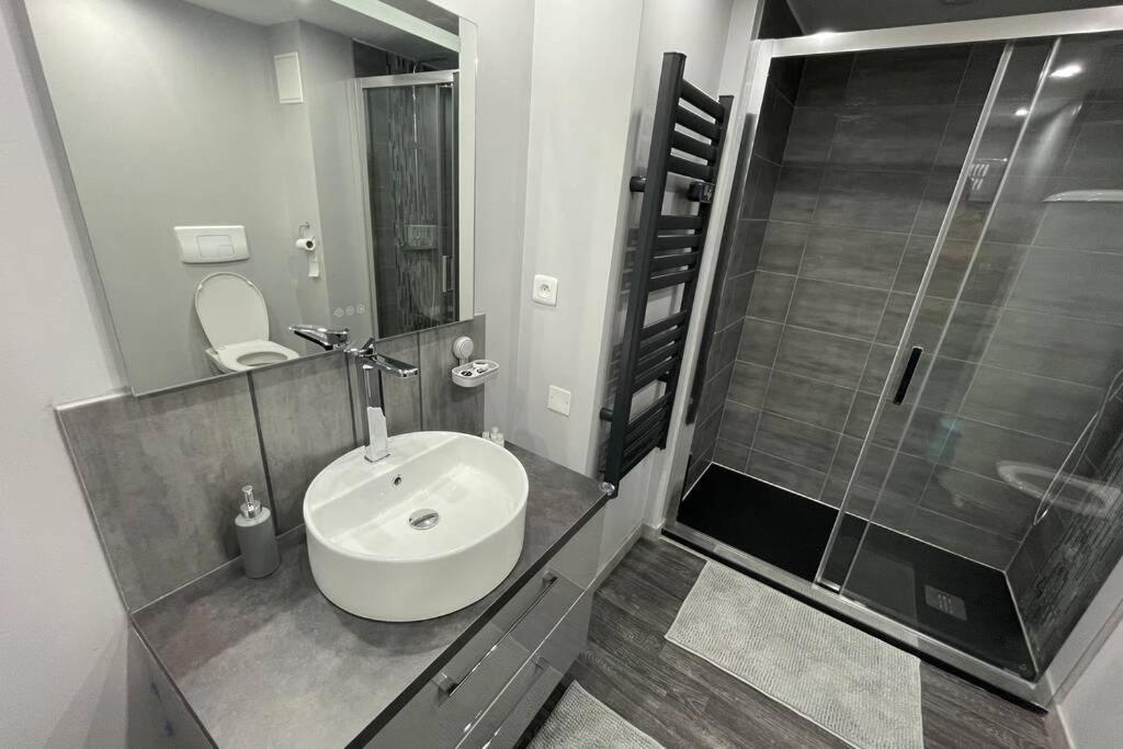 Appartement Cosy, Wifi Gratuit,5 Min De La Gare Булон сюр Мер Екстериор снимка